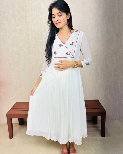 Off-White Pleated Georgette Kurta with Embroidered Yoke – EC075