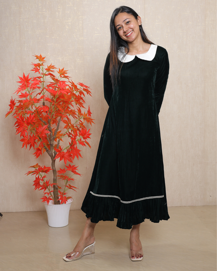 Premium Soft Velvet Christmas Dress – Red & Green  (EC084)