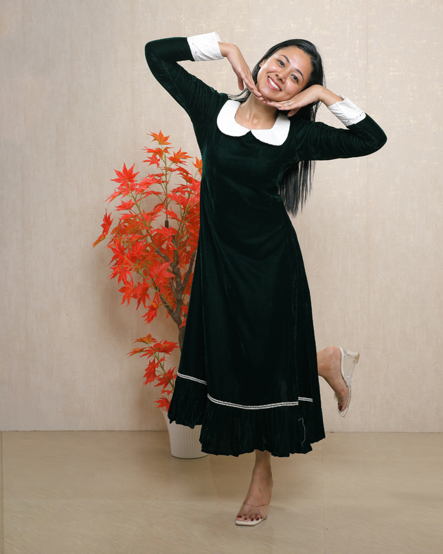 Premium Soft Velvet Christmas Dress – Red & Green  (EC084)