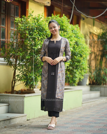 EC134 – Midnight Elegance Jacket Kurti Set – Contemporary Sophistication in Every Detail 🖤✨