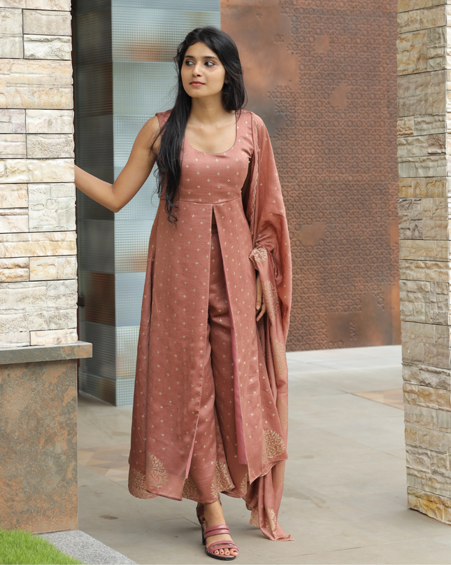 EC076 – Vichithra Foil Silk Festive Kurti Set
