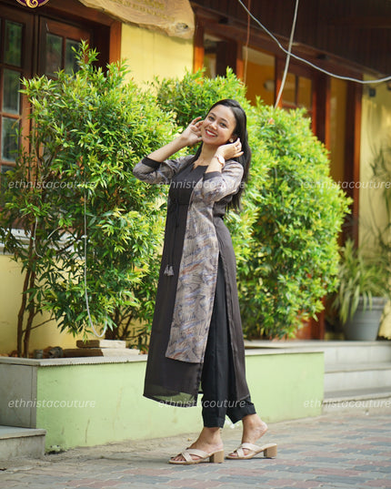 EC134 – Midnight Elegance Jacket Kurti Set – Contemporary Sophistication in Every Detail 🖤✨