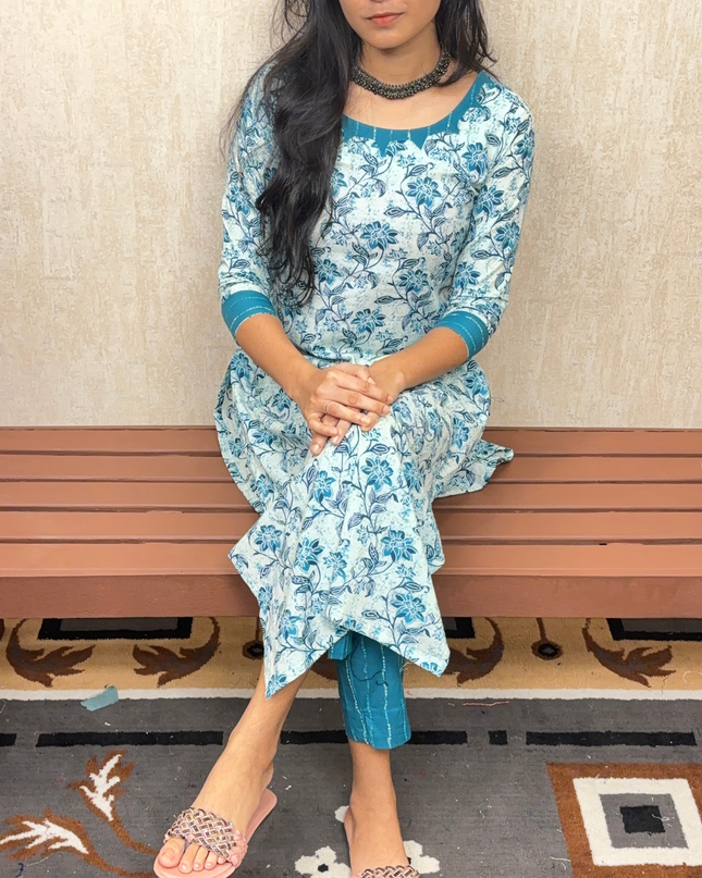 White & Teal Floral Jaipur Cotton Kurti Set – EC069