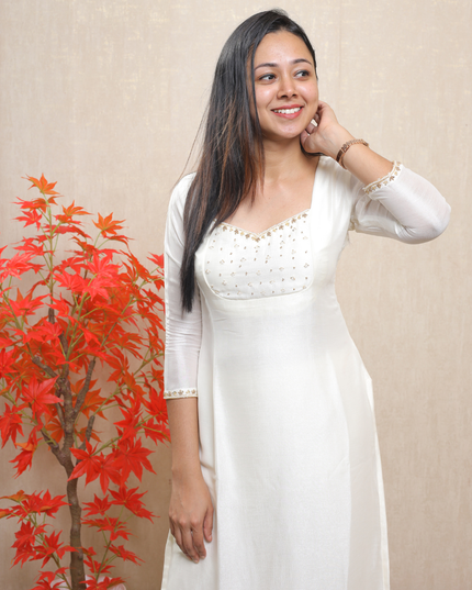 Off White Vichithra Silk Kurti Set with Handworked Yoke – EC086