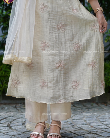EC140-Golden Grace Aariwork Kurti Set – Timeless Elegance in Every Detail ✨💛