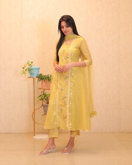 Mul Chanderi Embroidered Kurti Set -EC111