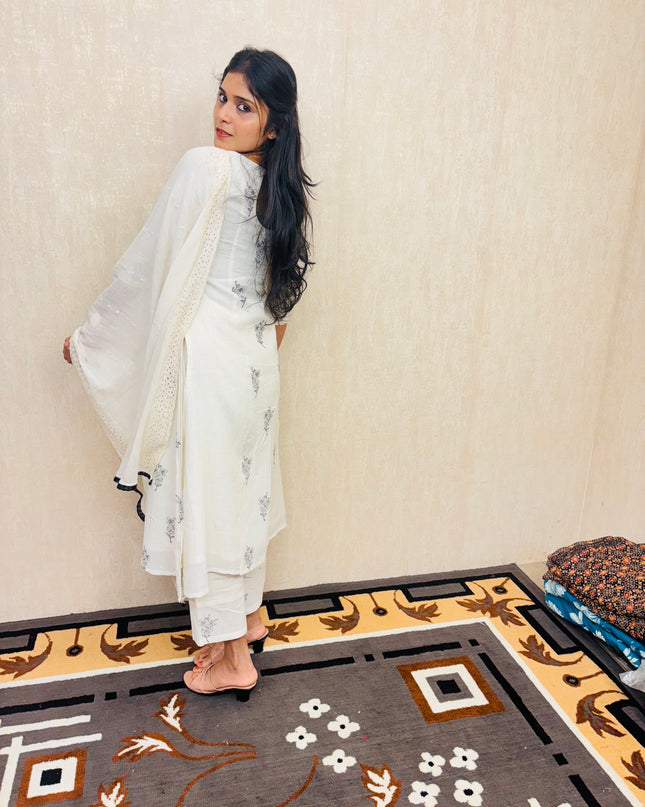 White Cotton 3-Piece Embroidered Ethnic Set EC055