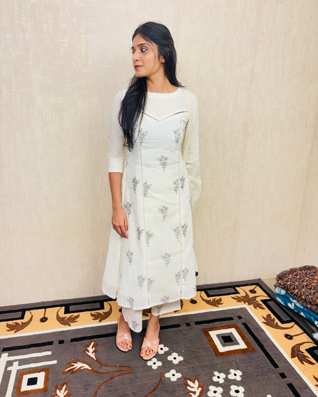 White Cotton 3-Piece Embroidered Ethnic Set EC055