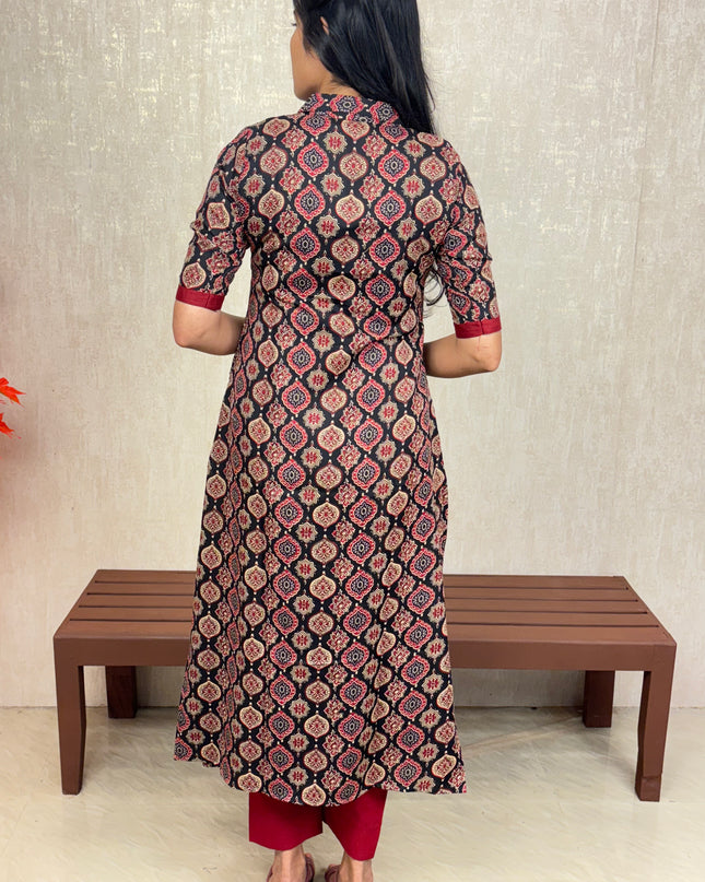 Printed Cotton A-Line Kurti with Pin Tuck Yoke – EC073