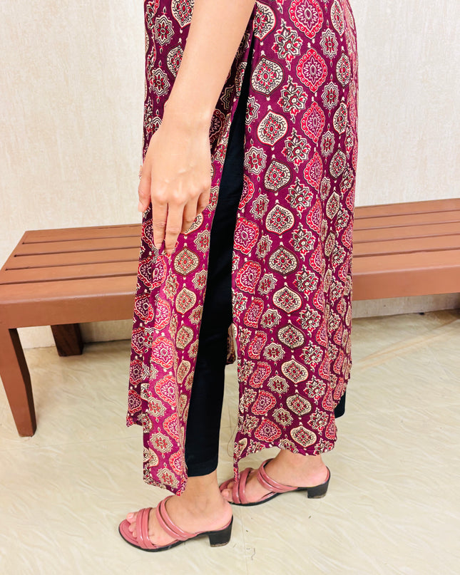 Printed Cotton A-Line Kurti with Pin Tuck Yoke – EC073