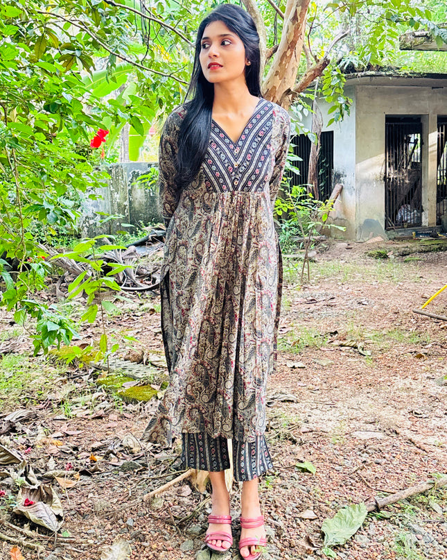 Paisley Printed Super Rayon Kurta Set with Pencil Bottom – EC06