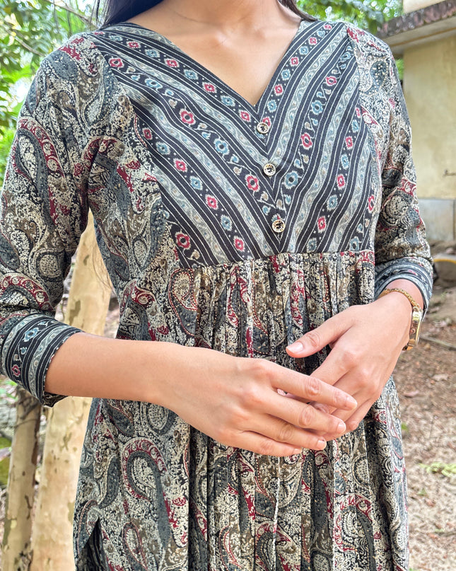 Paisley Printed Super Rayon Kurta Set with Pencil Bottom – EC06