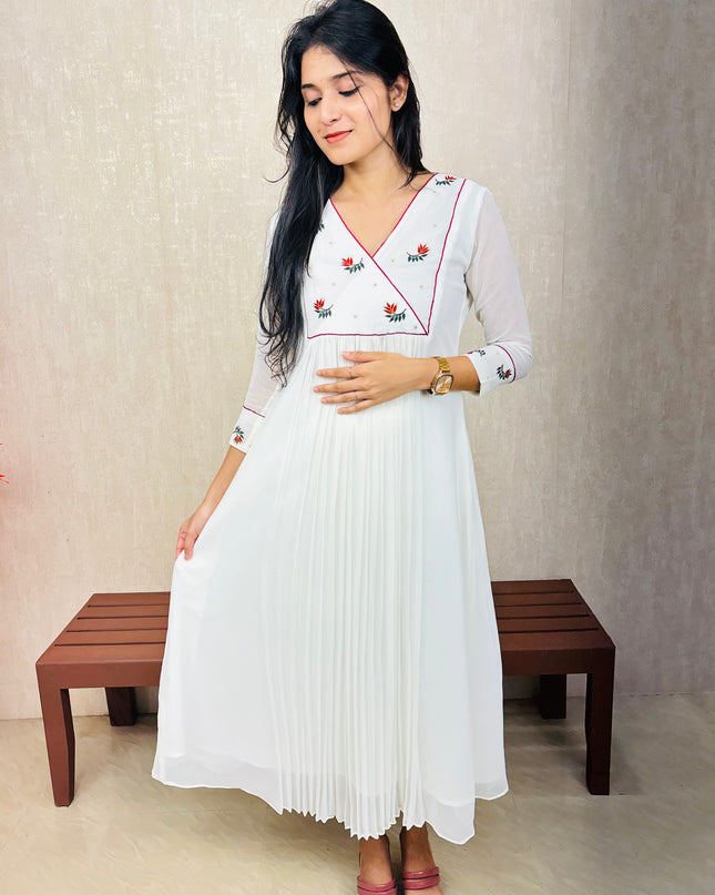 Off-White Pleated Georgette Kurta with Embroidered Yoke – EC075