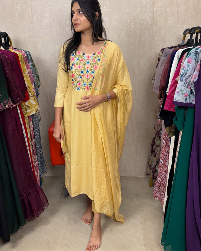 Cotton Slub Kurti Set with Embroidery EC038