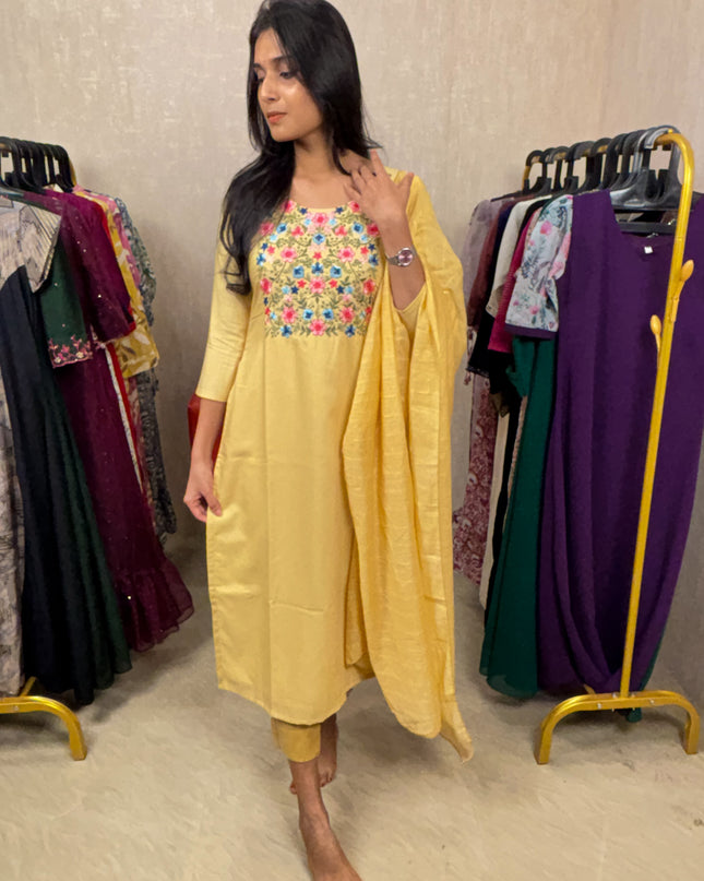 Cotton Slub Kurti Set with Embroidery EC038