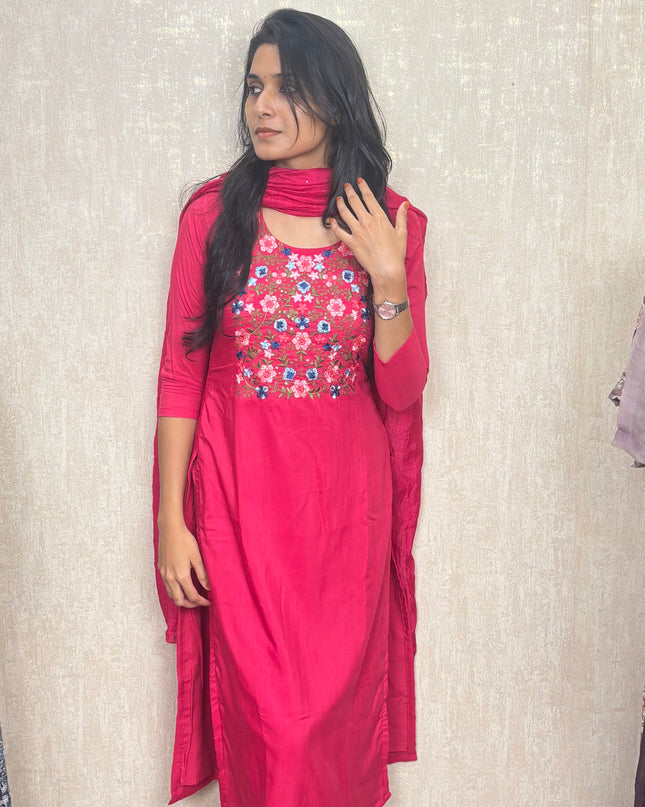 Cotton Slub Kurti Set with Embroidery EC038