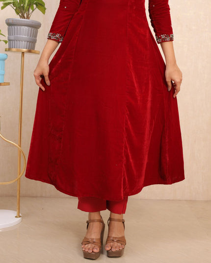 Soft Velvet Kurti Set – Handworked Neck & Sleeve Detailing | EC091