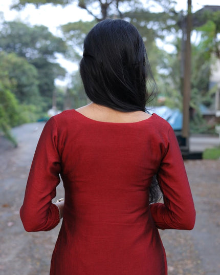 Vichithra silk Straight Kurti Set with Handwork & Butter Crepe Pant  EC092