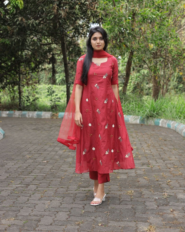 Mul Chanderi Embroidered Gown Set-EC108