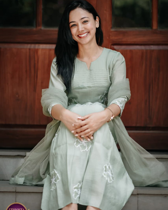 EC122  - Pastel Green Mul Chanderi Embroidered Kurti Set.