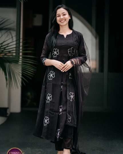 EC120 –  Black Mul Chanderi Embroidered Kurti Set