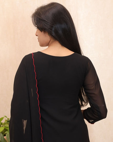 Black Georgette Kurti Set with Red Scallop Lace Dupatta – EC115