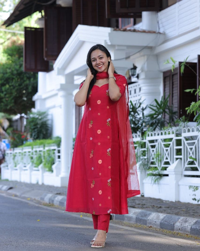 EC126 Rani Pink Viscous Chanderi Set – Bold Elegance