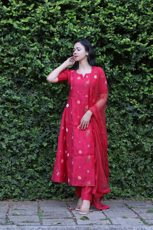 EC127 Rani Pink Chanderi Set – Bold Elegance ❤️